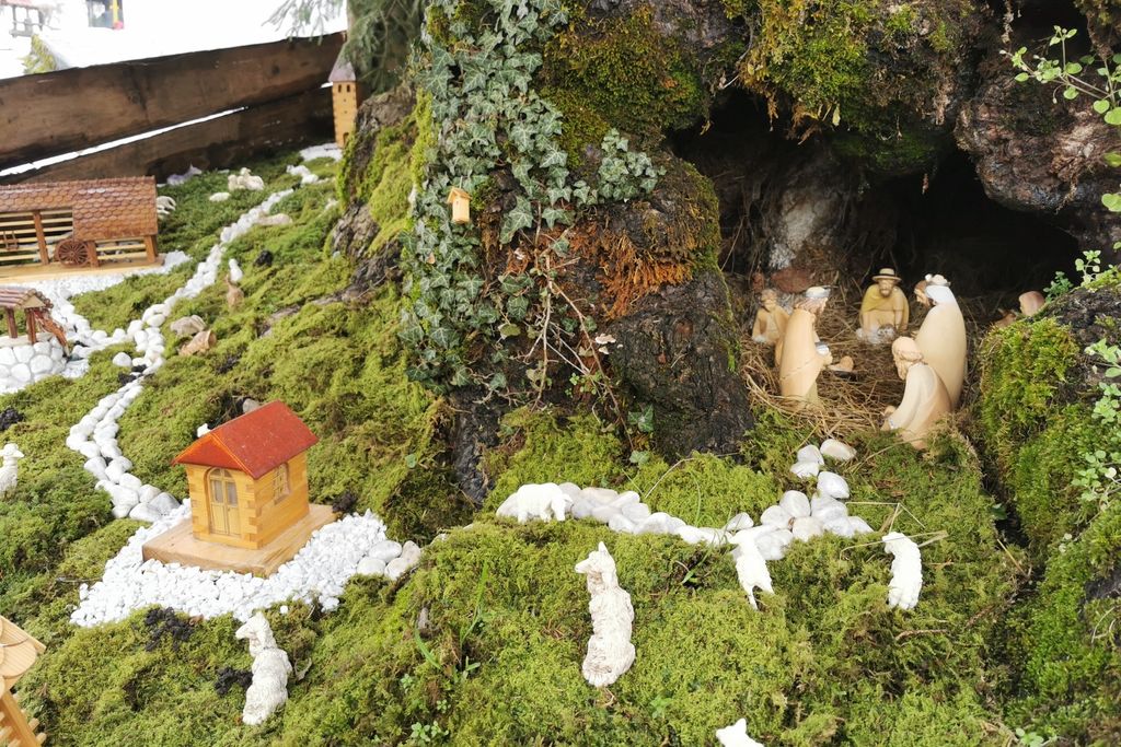 V Valični vasi Betlehemska vasica v malem