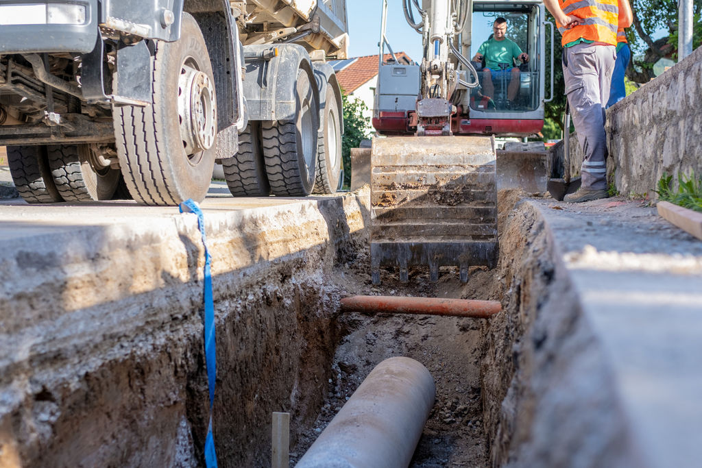 Obnova kanalizacije, vodovoda in ceste na ulici Ob potoku v Ivančni Gorici