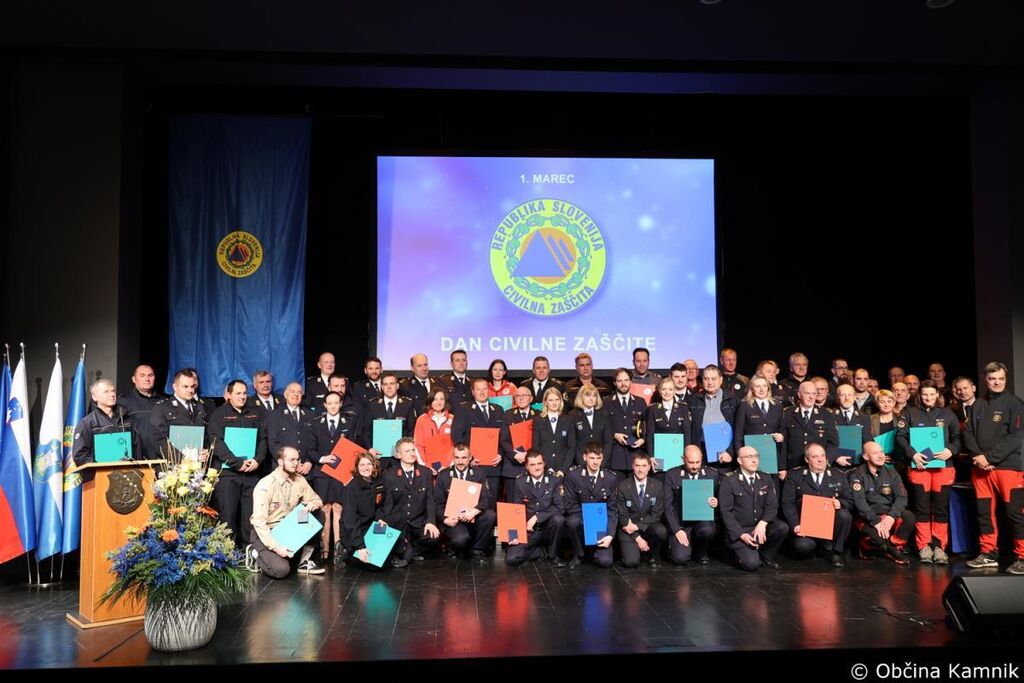 Srebrno priznanje Civilne zaščite PGD Muljava za 100 let delovanja