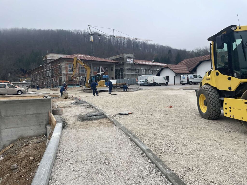 Obvestilo - SPREMEMBA popolne zapora ceste v Žabjeku pri Višnji Gori