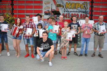 FOTO in VIDEO: Harmonika že štirinajstič zapela v Sobračah