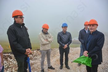 Na Leskovški planoti pričeli z gradnjo vodovodnega omrežja