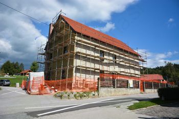 Podružnična šola v Ambrusu potrebuje bolj temeljito sanacijo