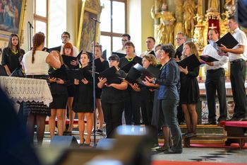 Pevci in literati Kulturnega društva Krka obeležili 20-obletnico delovanja