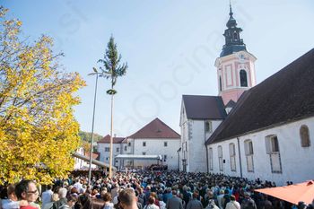 V Stični obeležitev 100. obletnice prikazovanj Marije v Fatimi