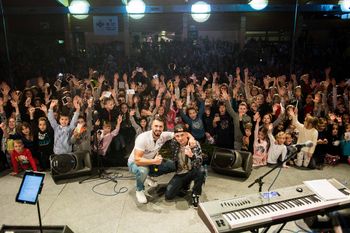 Na dobrodelnem koncertu ZA LEPŠI SVET zbrali 6800 evrov