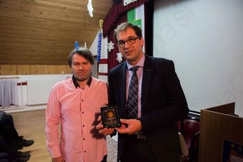 Planinsko društvo Polž ob 20-letnici delovanja razvilo prapor in izdalo jubilejni zbornik