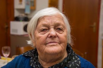 Devetdesetega rojstnega dne se je razveselila Jožefa Rogelj iz Debeč
