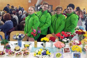 »Papirčkarji« iz naše občine na vseslovenski razstavi rož iz papirja