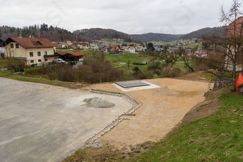 V Višnji Gori nastaja Čebelji gaj