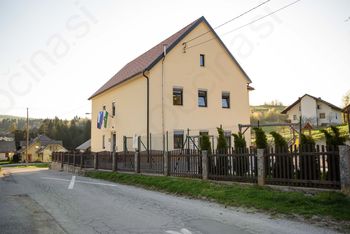 Podružnična šola Ambrus je gibalo razvoja kraja