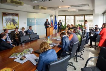 Pred vrati je Svetovni dan čebel s pričetkom v Višnji Gori