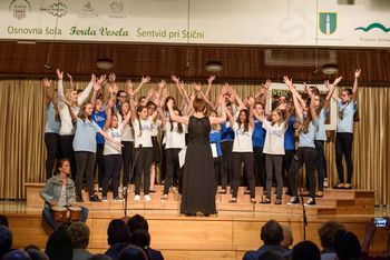 »Zvok in slika – na Ferdu kot se šika«