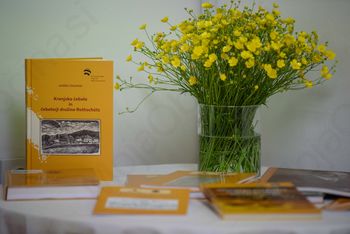 Predstavitev monografije Kranjska čebela in čebelarji družine Rothschütz