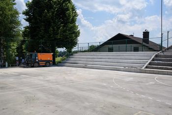 Obnova šolskega športnega igrišča v Šentvidu pri Stični v zaključni fazi