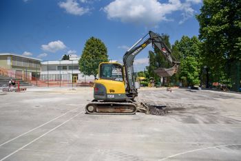 Obnova šolskega športnega igrišča v Šentvidu pri Stični v zaključni fazi