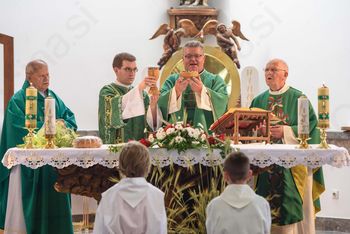 Župnijski dan in srebrni jubilej duhovnika Jurija Zadnika v Ivančni Gorici