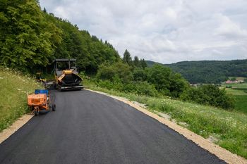 Sosednji občini Ivančna Gorica in Grosuplje zdaj še bolj povezani