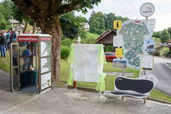 Recept za vroče poletne dni: Podari knjigo – vzemi knjigo!