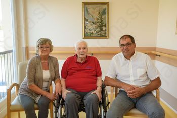 90 let slikarja Toneta Draba iz Radohove vasi 90 let slikarja Toneta Draba iz Radohove vasi