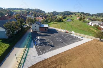 Svečano odprtje večnamenskega igrišča v Metnaju Svečano odprtje večnamenskega igrišča v Metnaju