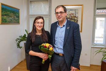 Občinska uprava »močnejša« z doktorico pravnih znanosti