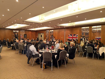 Kranjska čebela in njena rojstna Višnja Gora v Londonu