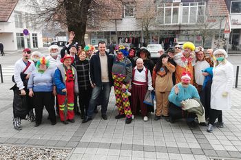 Maškare obiskale občinsko upravo Občine Ivančna Gorica