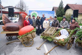 Predpraznično vzdušje na Ivankinem velikonočnem sejmu