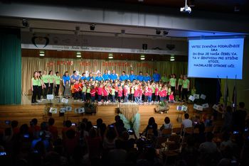 V Vrtcu Čebelica spletajo vezi s šentviškimi ljudmi