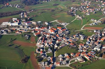 V Šentvidu pri Stični obujajo »kulturni teden« in »krajevni praznik«