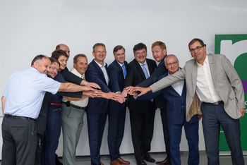 Župani za hitrejšo potovanje z vlakom iz Metlike v Ljubljano