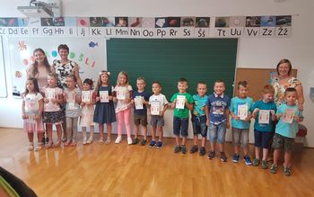 Prvi šolski dan in sprejem prvošolcev v Zagradcu Prvi šolski dan in sprejem prvošolcev v Zagradcu