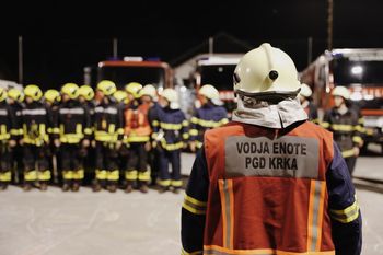 Ob mesecu požarne varnosti gasilci preizkušajo svoja znanja in opremo