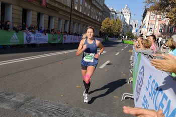 Na Ljubljanskem maratonu navdušili Barbara Trunkelj in učenka OŠ Stična Pia Lebar