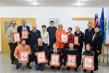 Zahvala za nesebično pomoč in podporo naziva Gasilec junak