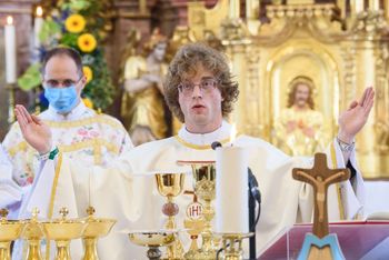 Slovesnost nove maše Mateja Rusa v Šentvidu pri Stični