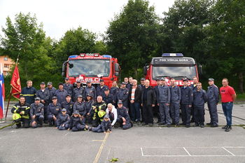 PGD Višnja Gora primopredalo gasilsko vozilo gasilcem PGD Vrh pri Višnji Gori