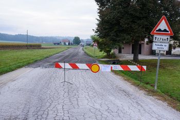 Začela se je obnova ceste Radohova vas - Breg pri Temenici