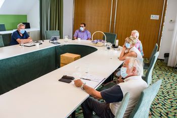 Certificiranje za čebelarsko destinacijo in obisk čebelarstva Rogelj