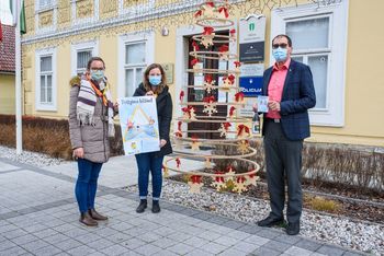 Župan Dušan Strnad sprejel Luč miru iz Betlehema