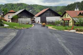 Po občini potekajo številna vzdrževalna in asfalterska dela na lokalnih cestah