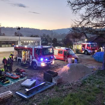 Z gasilsko sektorsko vajo v Ambrusu se je zaključil mesec požarne varnosti