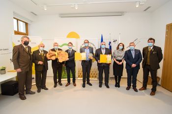 Čebelam prijazna občina