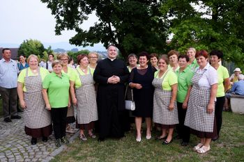 Ivanjščice stregle na posvetitvi novomašnika iz župnije Krka