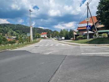 V Stični še prenova ceste od osrednjega križišča proti podružnični šoli