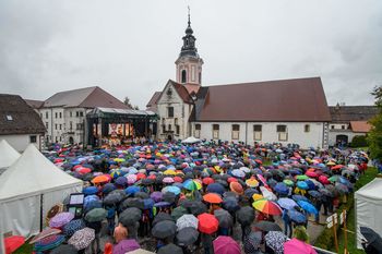 41. Stična mladih: Če za geslo izbereš vihar, je razumljivo, da pride tudi dež