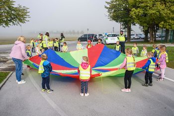 Otroško razigrana »Odprta ulica« pri šolskem centru v Ivančni Gorici