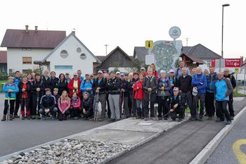 V ŽIVO: Sklepni del tridnevnega pohoda po Krožni pešpoti Prijeto domače