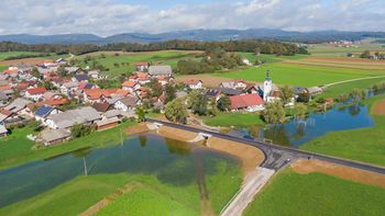 Krajani Doba in Boge vasi do izboljšane cestne infrastrukture